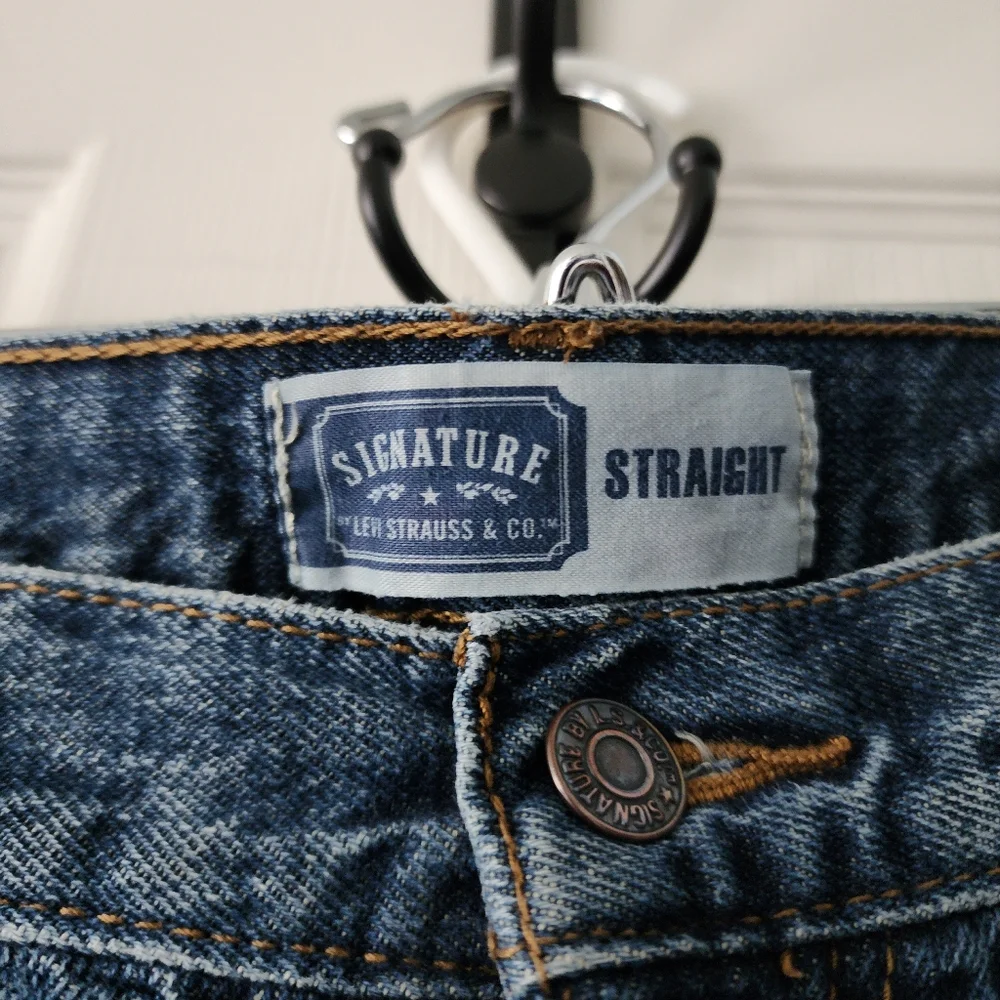 LEVI STRAUSS Signature Straight Jeans